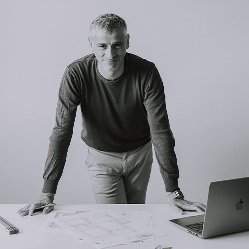 Maurizio